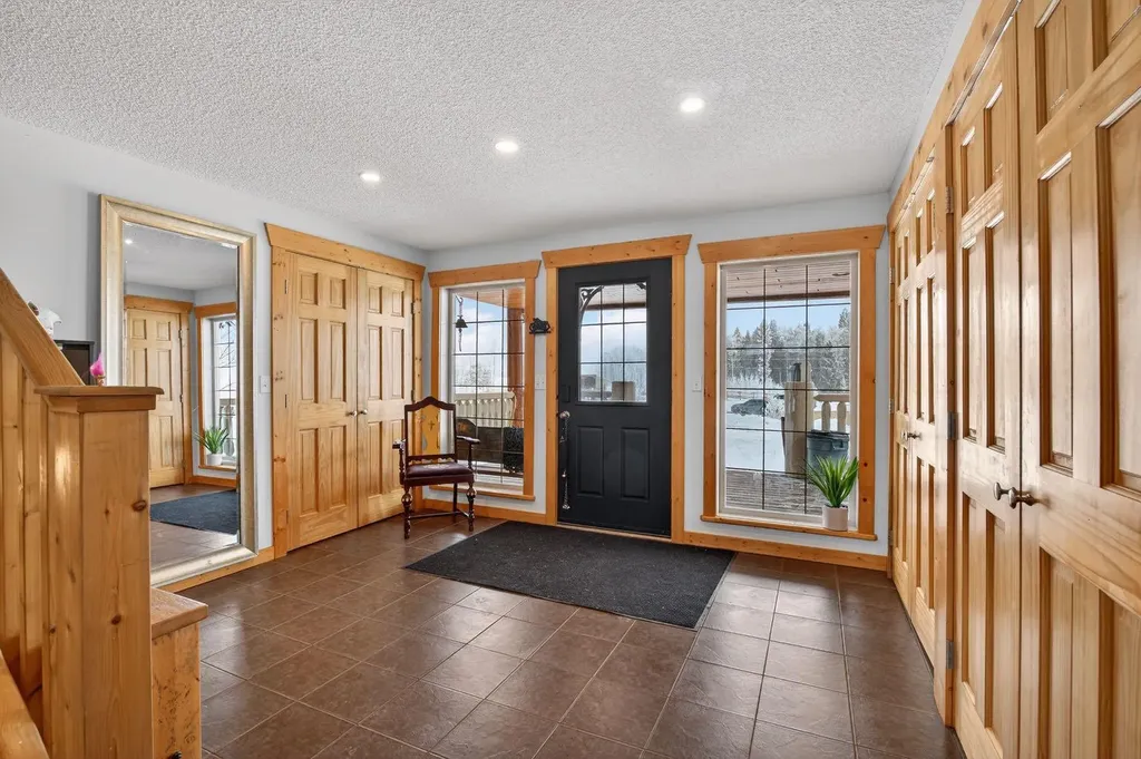 3-4535 Township Road 320 Rural Mountain View County AB T0M 1X0
