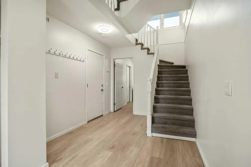 103 Coachway Lane SW Calgary AB T3H 2V9