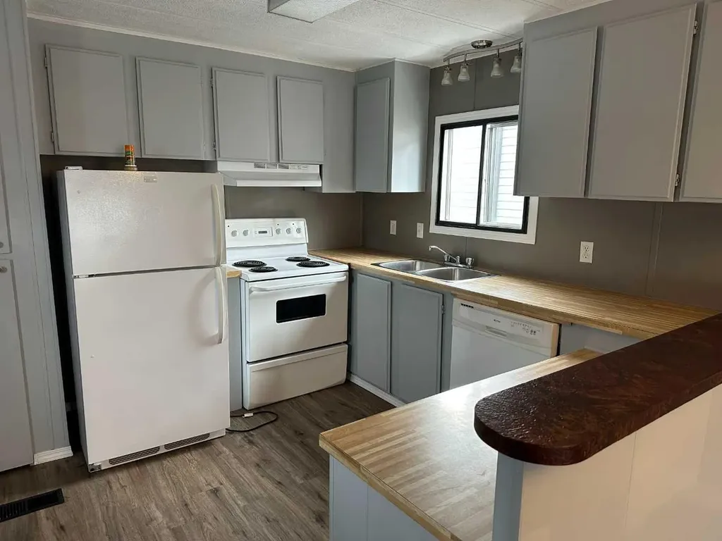 607 Limestone Way Nordegg AB T0M2H0