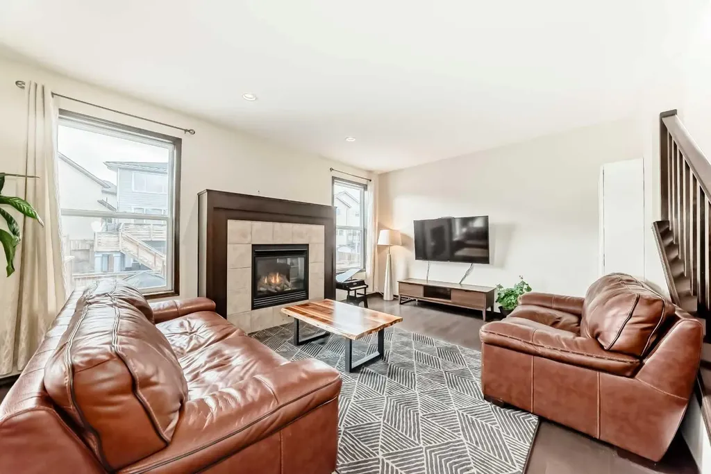 691 Panamount Boulevard NW Calgary AB T3K 0J1