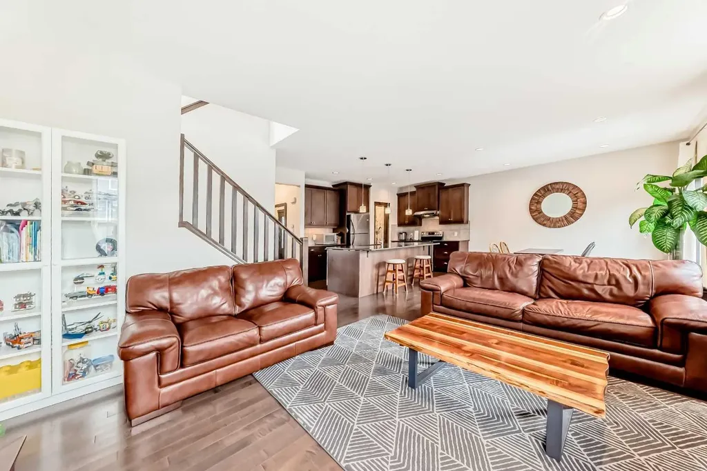 691 Panamount Boulevard NW Calgary AB T3K 0J1