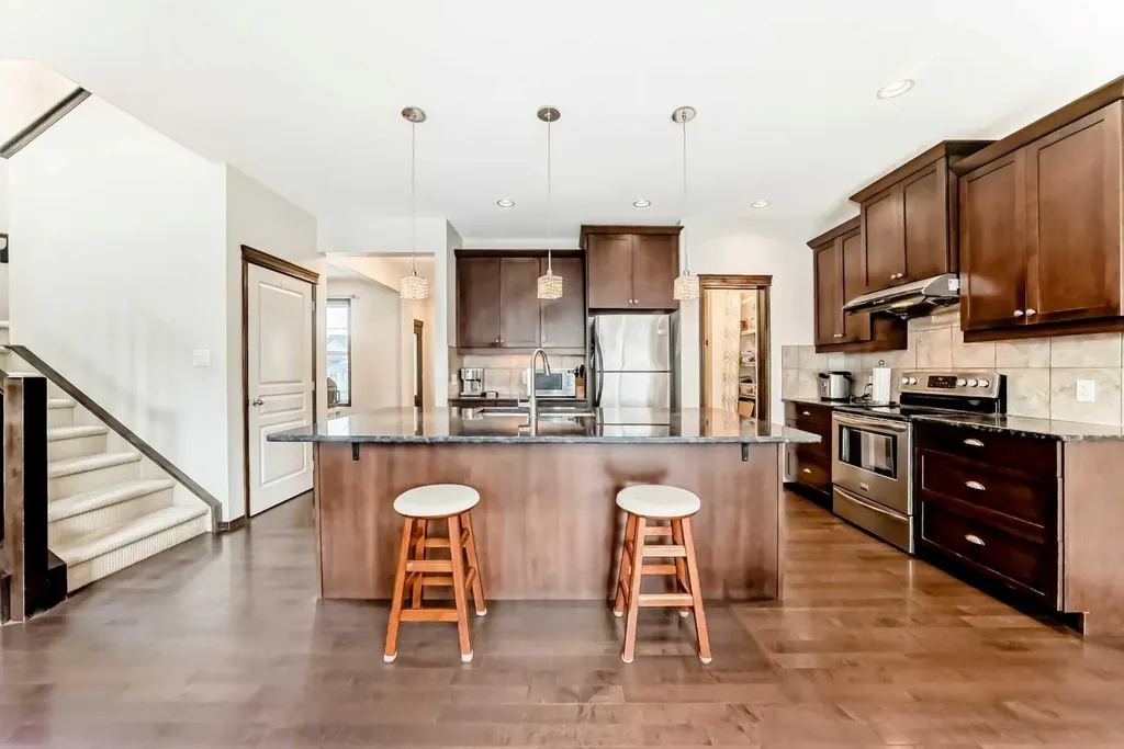 691 Panamount Boulevard NW Calgary AB T3K 0J1