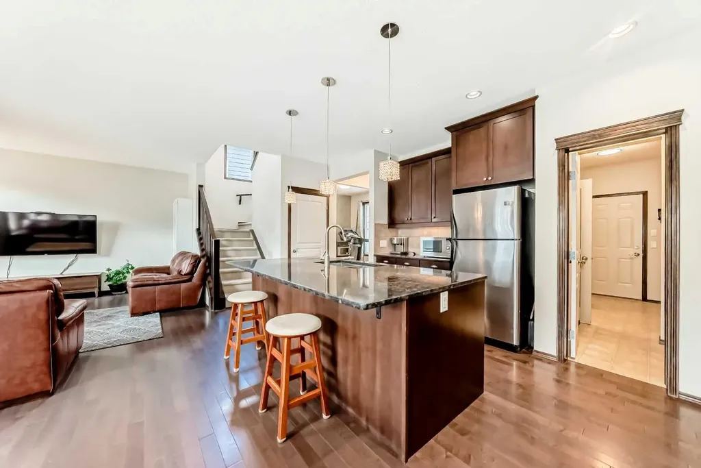 691 Panamount Boulevard NW Calgary AB T3K 0J1