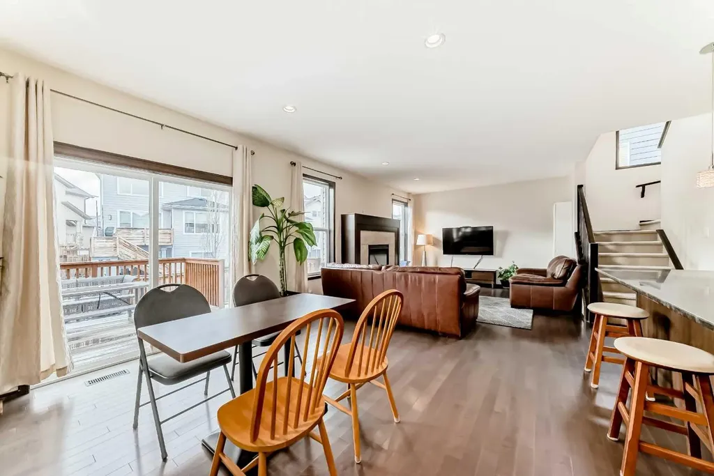 691 Panamount Boulevard NW Calgary AB T3K 0J1