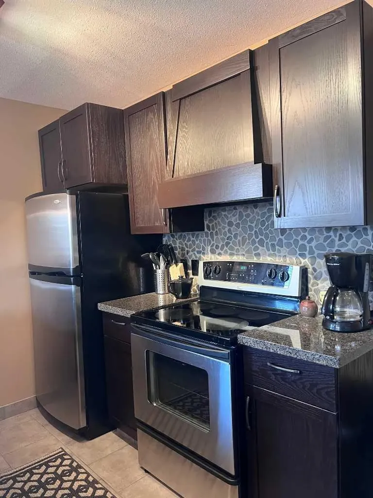 3011 South Pine Lake Road Rural Red Deer County AB T0M 1S0