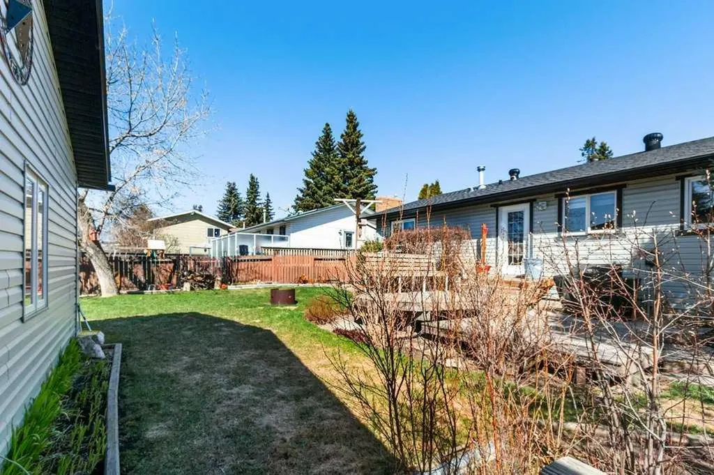1417 Mccrimmon Drive Carstairs AB T0M 0N0