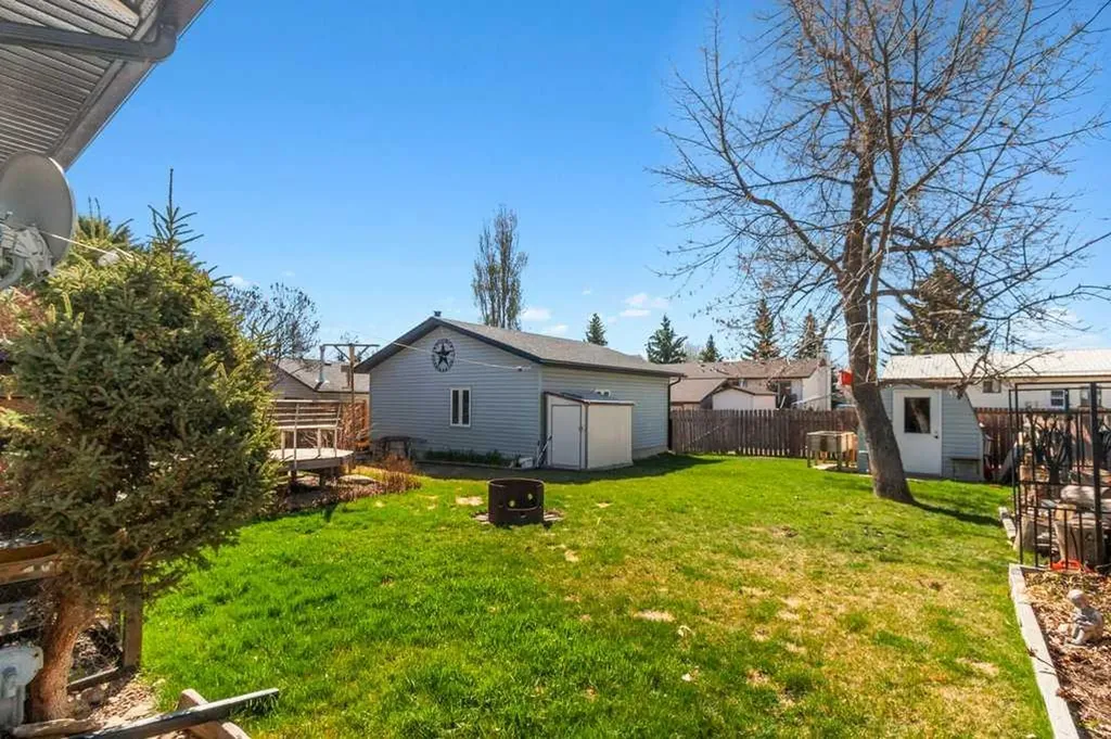 1417 Mccrimmon Drive Carstairs AB T0M 0N0