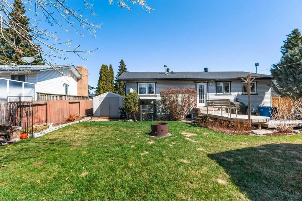 1417 Mccrimmon Drive Carstairs AB T0M 0N0