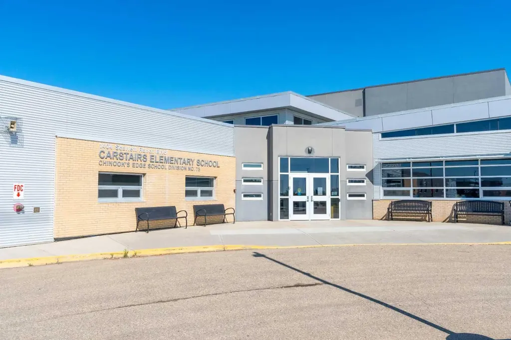 1417 Mccrimmon Drive Carstairs AB T0M 0N0