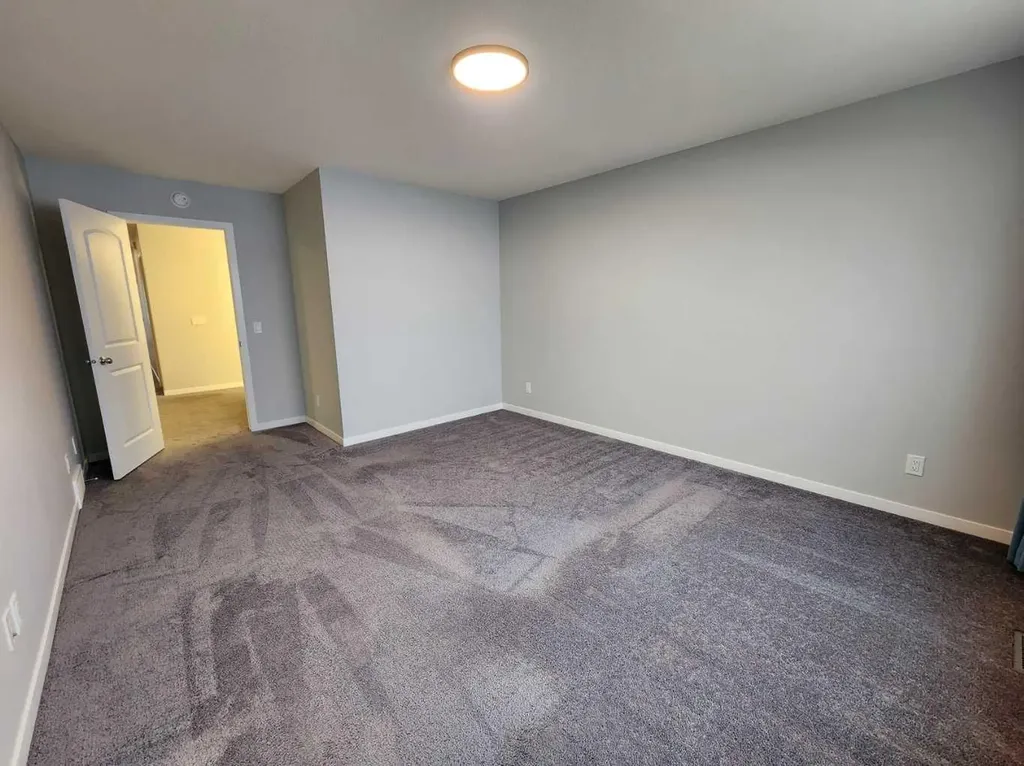 90 Howse Common NE Calgary AB T3P 1L2