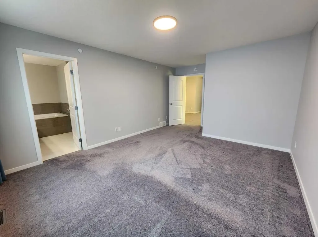 90 Howse Common NE Calgary AB T3P 1L2