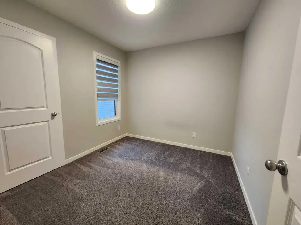 90 Howse Common NE Calgary AB T3P 1L2