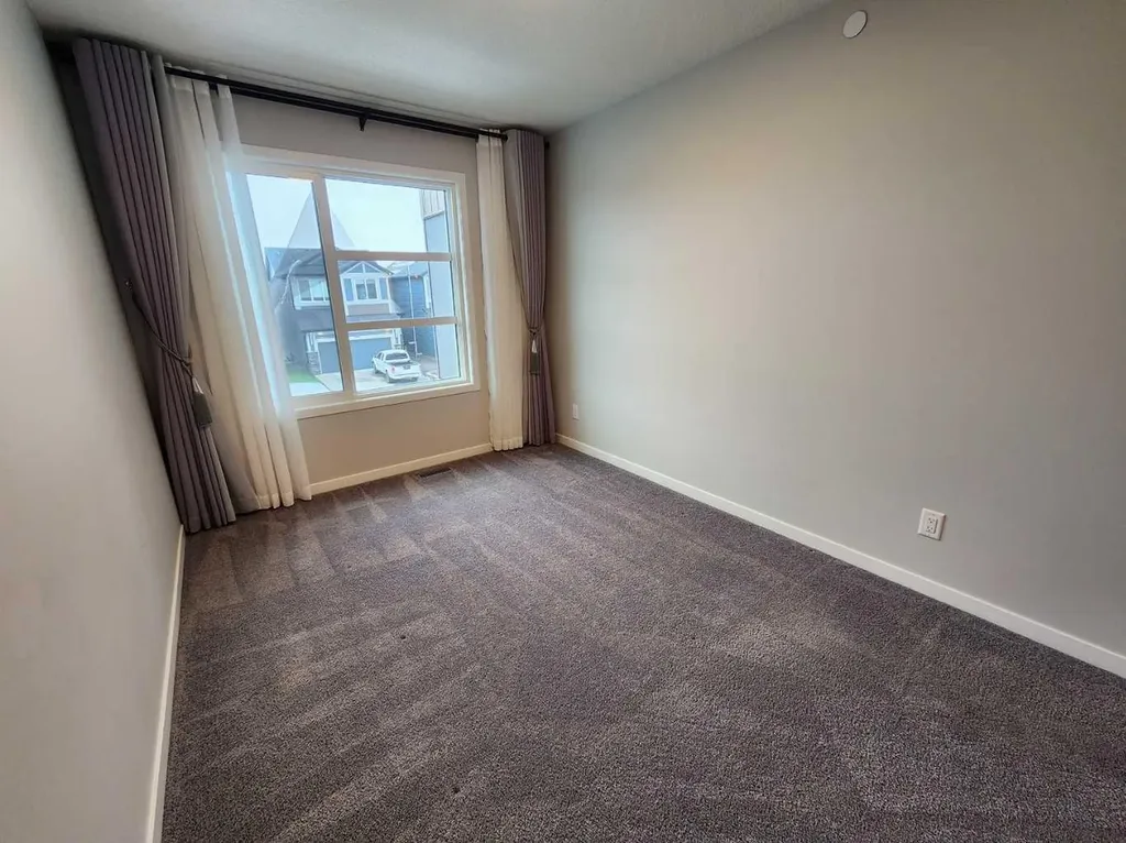 90 Howse Common NE Calgary AB T3P 1L2