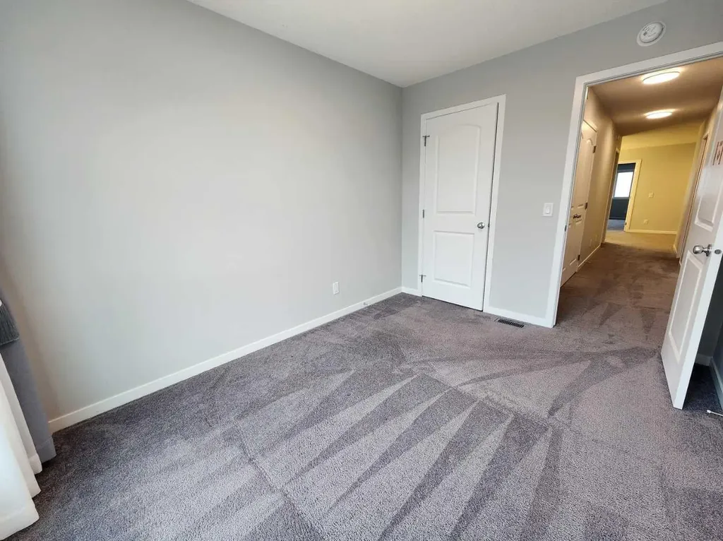 90 Howse Common NE Calgary AB T3P 1L2