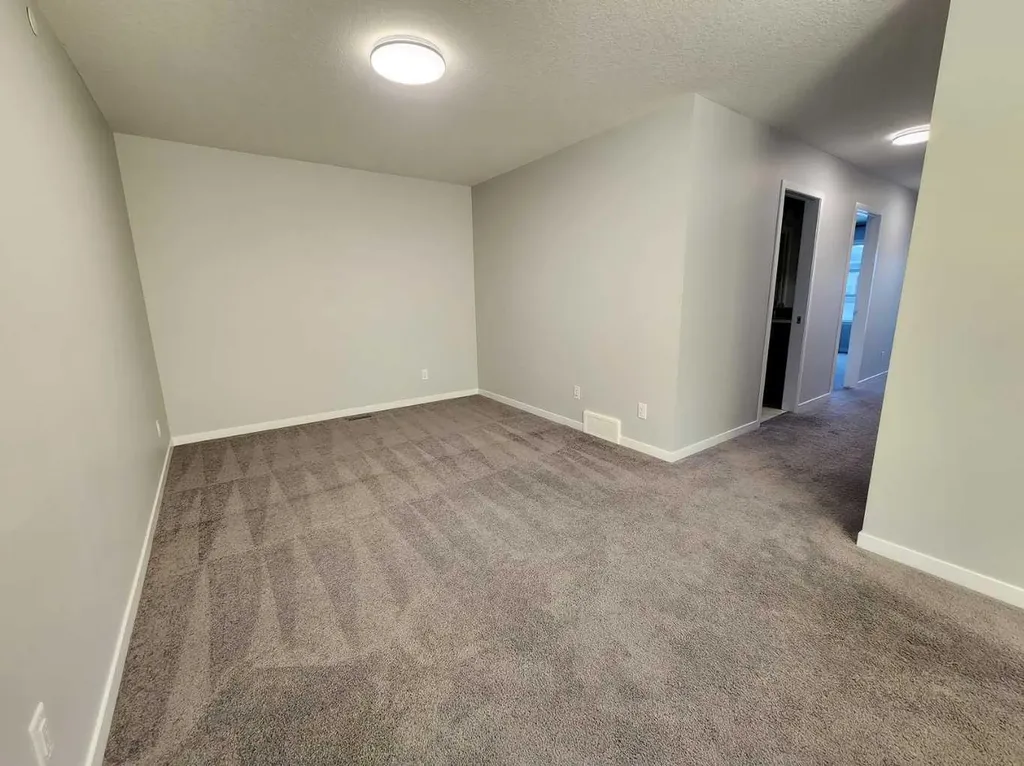 90 Howse Common NE Calgary AB T3P 1L2
