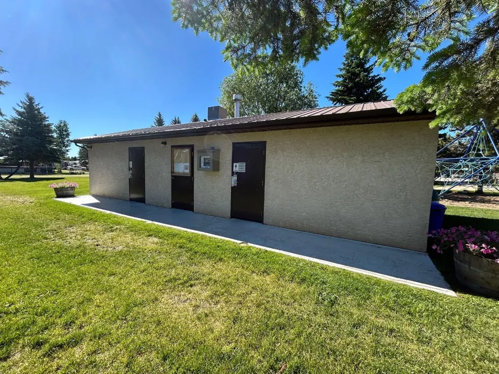 12030 Township Road 422 Rural Ponoka County AB T0C 2J0