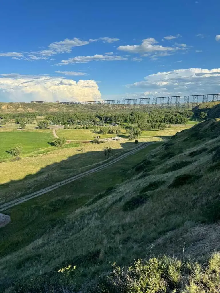 55,75,105,121,125 Bridge Drive W Lethbridge AB T1J 4S5