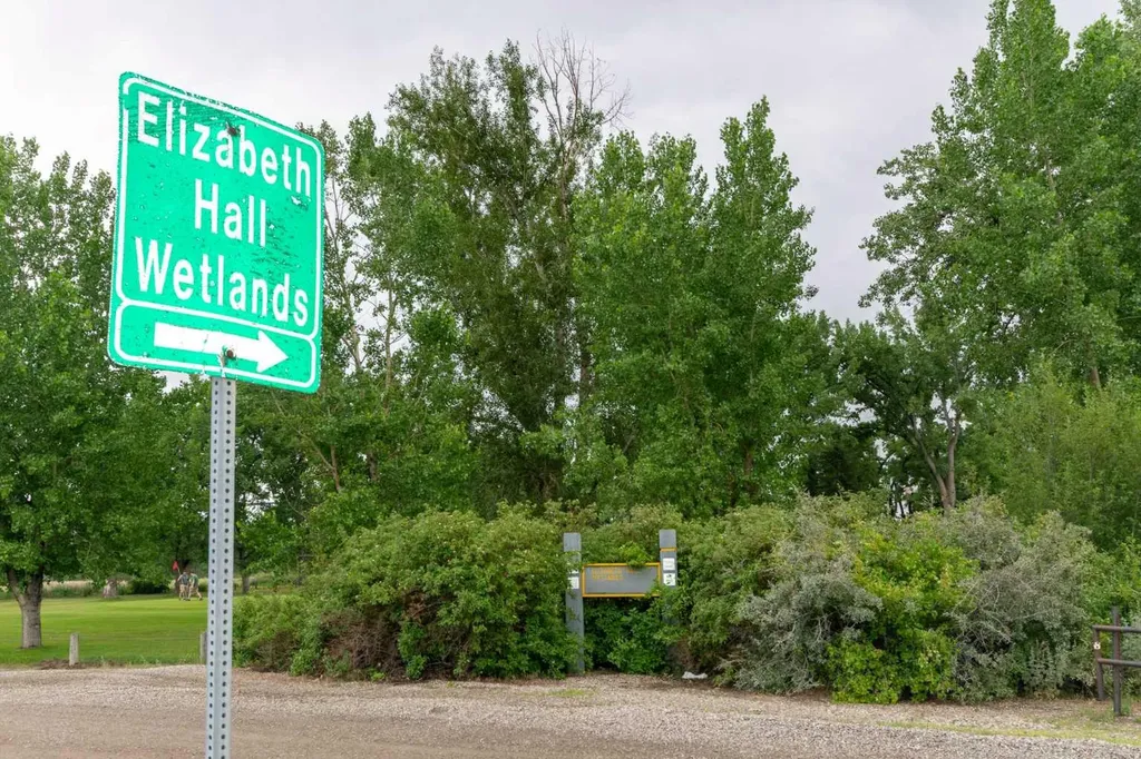 55,75,105,121,125 Bridge Drive W Lethbridge AB T1J 4S5