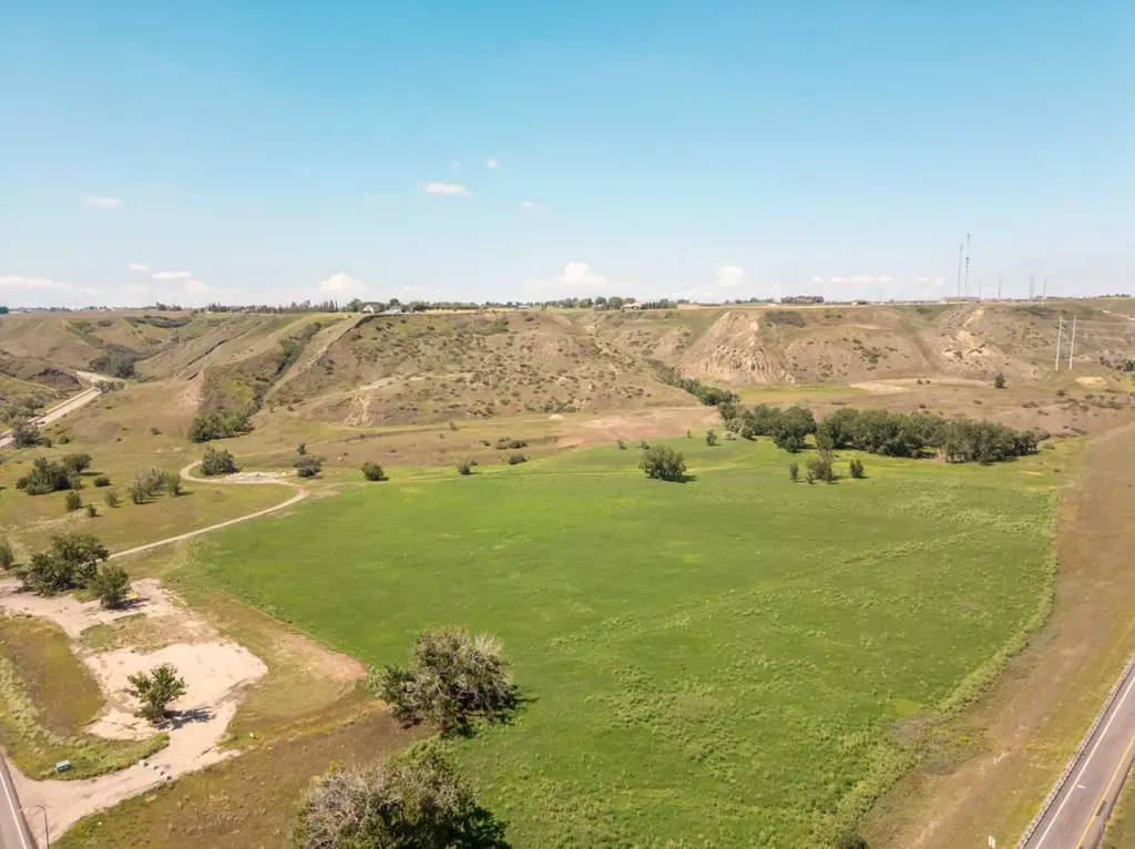 55,75,105,121,125 Bridge Drive W Lethbridge AB T1J 4S5