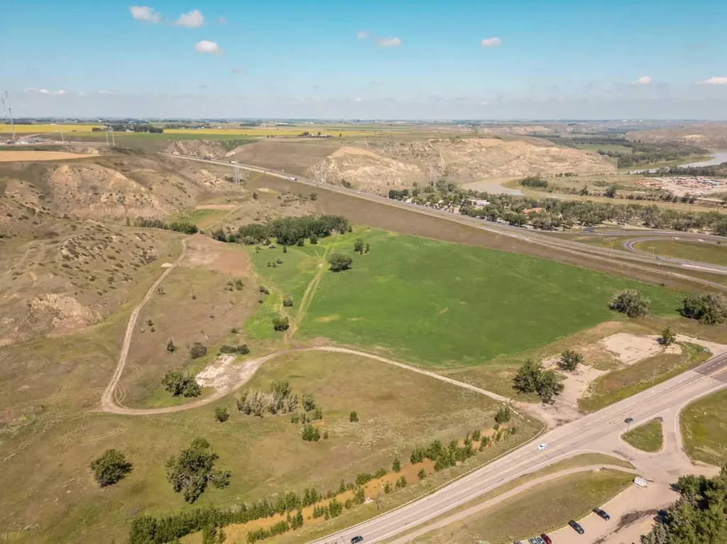 55,75,105,121,125 Bridge Drive W Lethbridge AB T1J 4S5