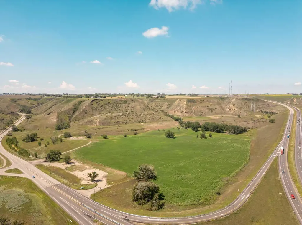 55,75,105,121,125 Bridge Drive W Lethbridge AB T1J 4S5