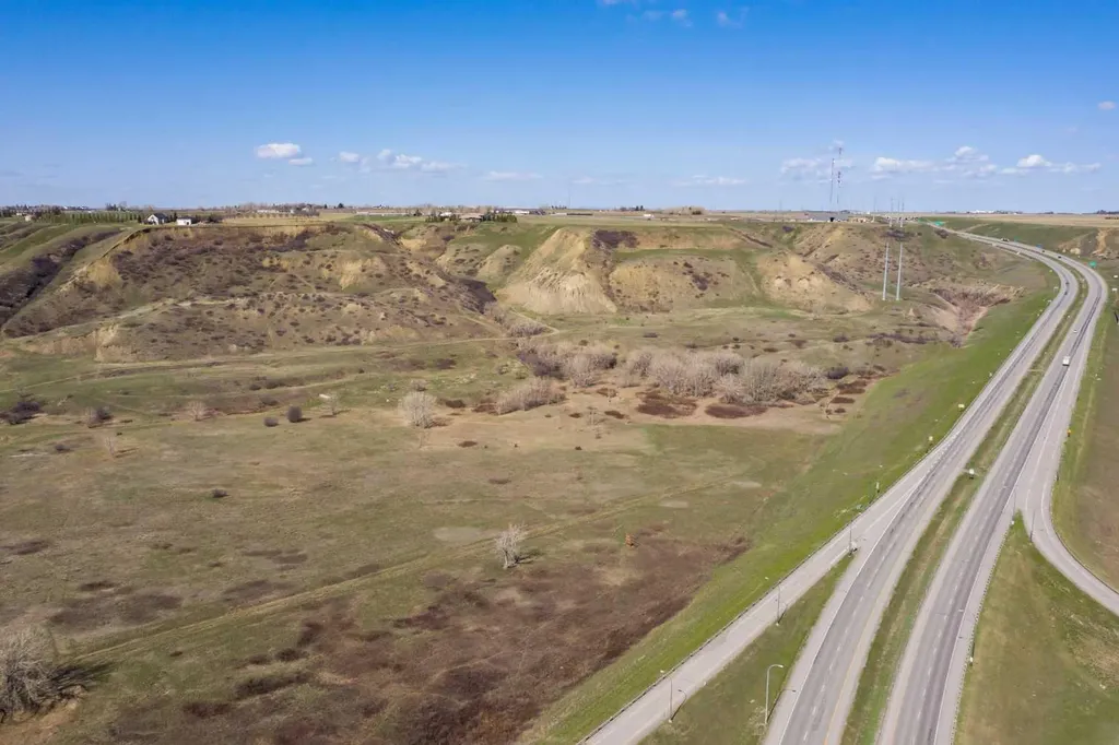 55,75,105,121,125 Bridge Drive W Lethbridge AB T1J 4S5