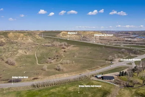 55,75,105,121,125 Bridge Drive W Lethbridge AB T1J 4S5