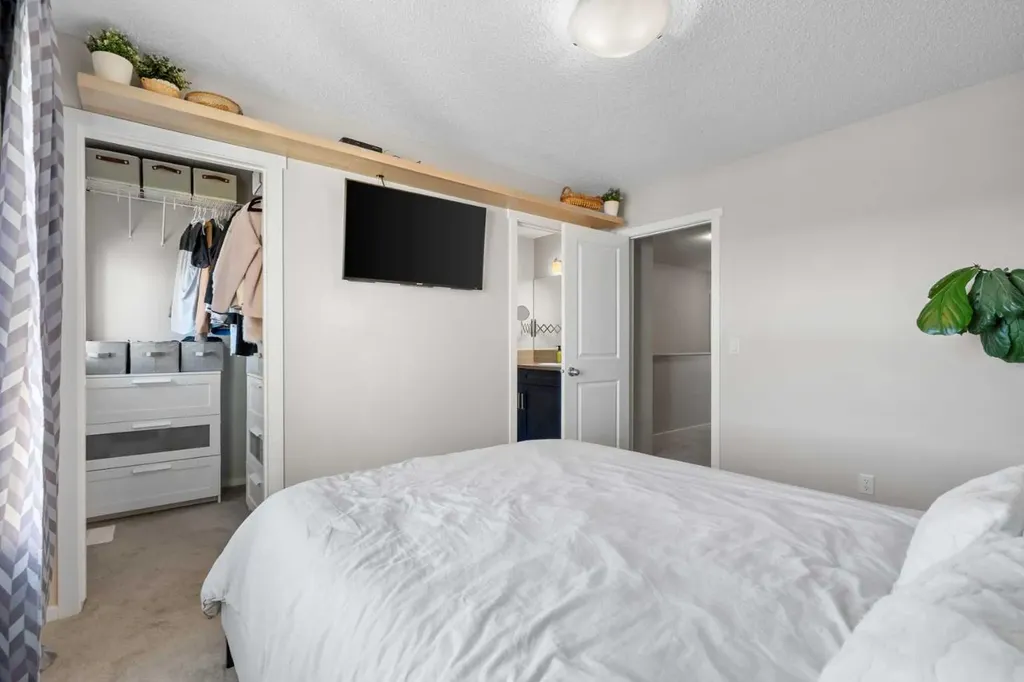 56 Legacy Main Street SE Calgary AB T2X 0Y6