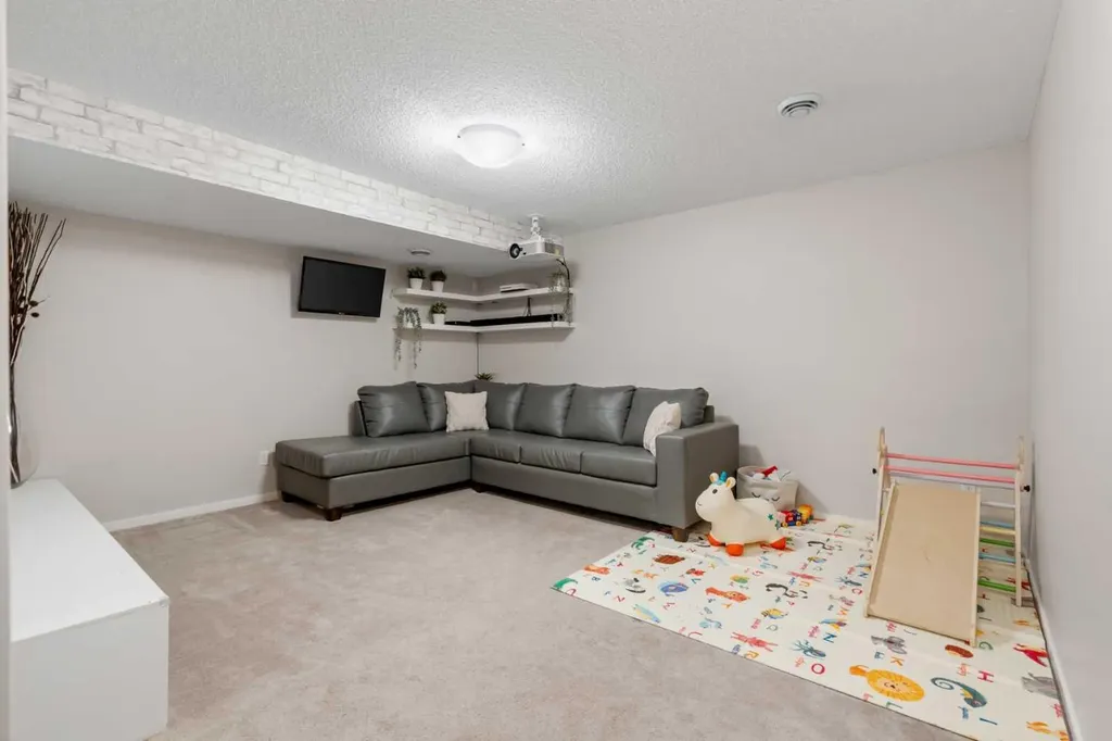 56 Legacy Main Street SE Calgary AB T2X 0Y6