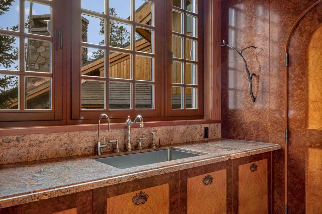 145 Silvertip Ridge Canmore AB T1W 3A8