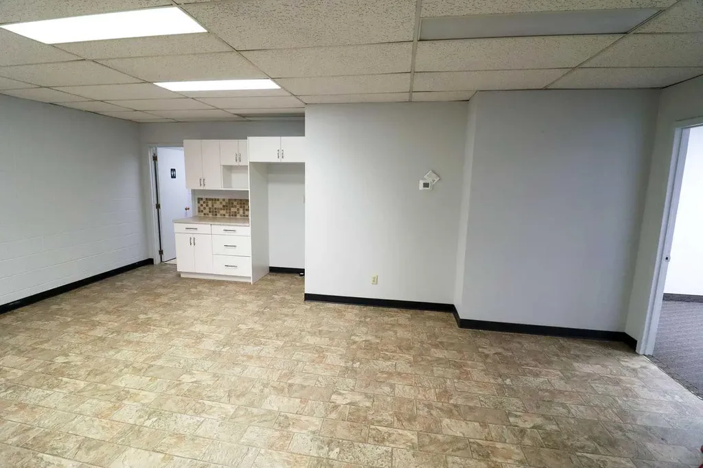 4321 23b Street NE Calgary AB T2E 7V9