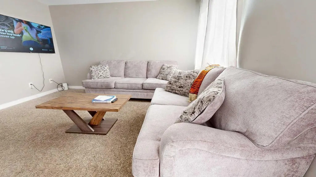 205 Silkstone Road W Lethbridge AB T1J 4J9