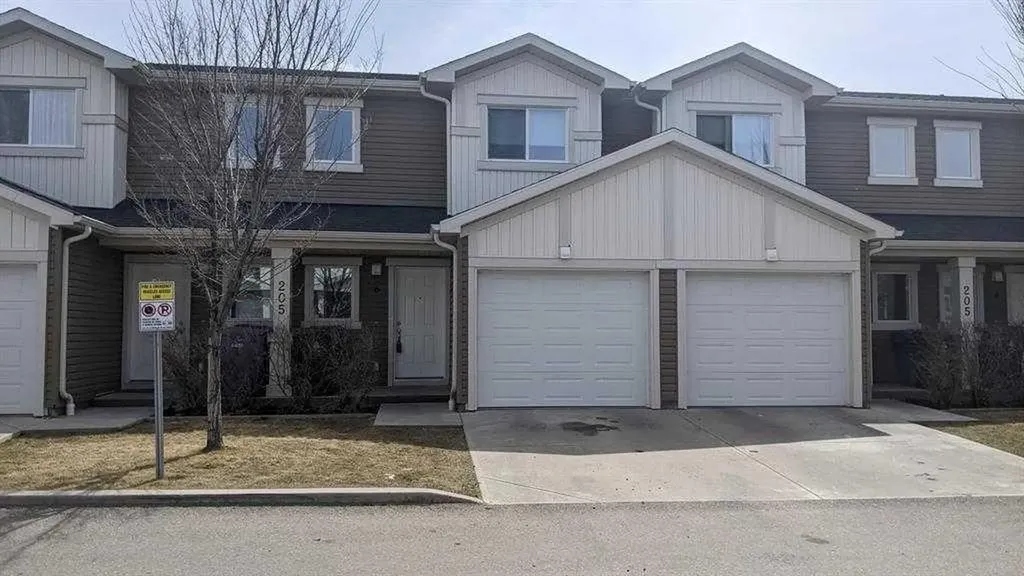 205 Silkstone Road W Lethbridge AB T1J 4J9