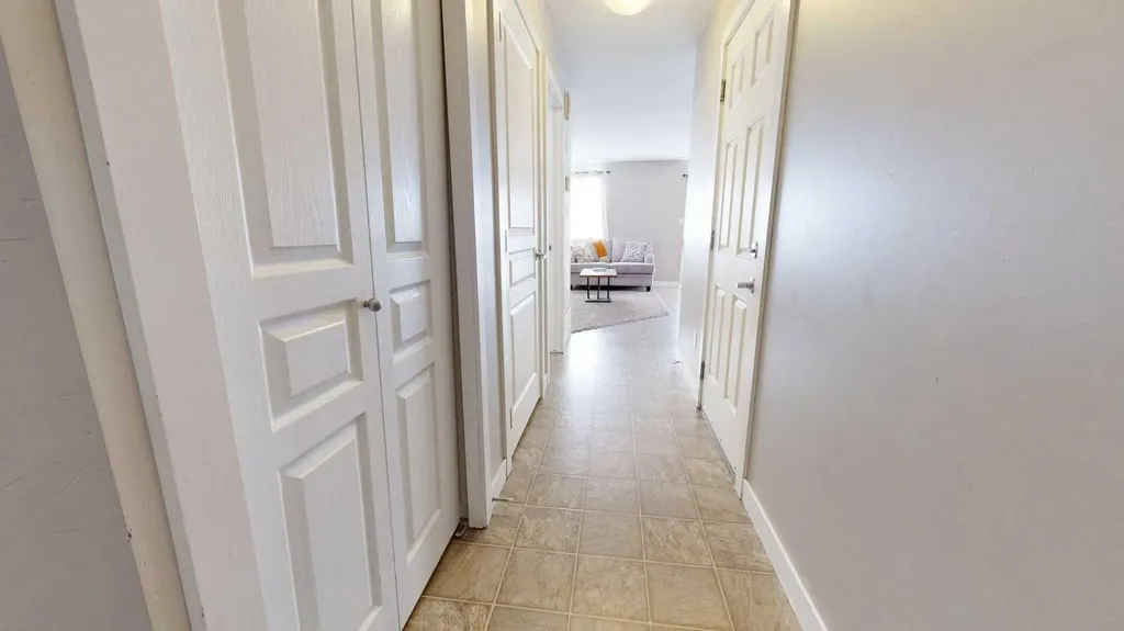 205 Silkstone Road W Lethbridge AB T1J 4J9