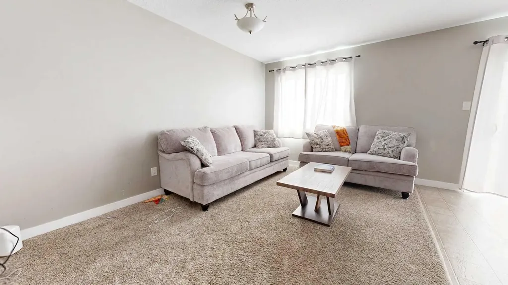 205 Silkstone Road W Lethbridge AB T1J 4J9