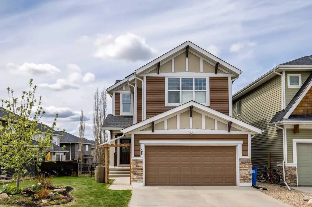 128 Sunset Park Cochrane AB T4C0N5