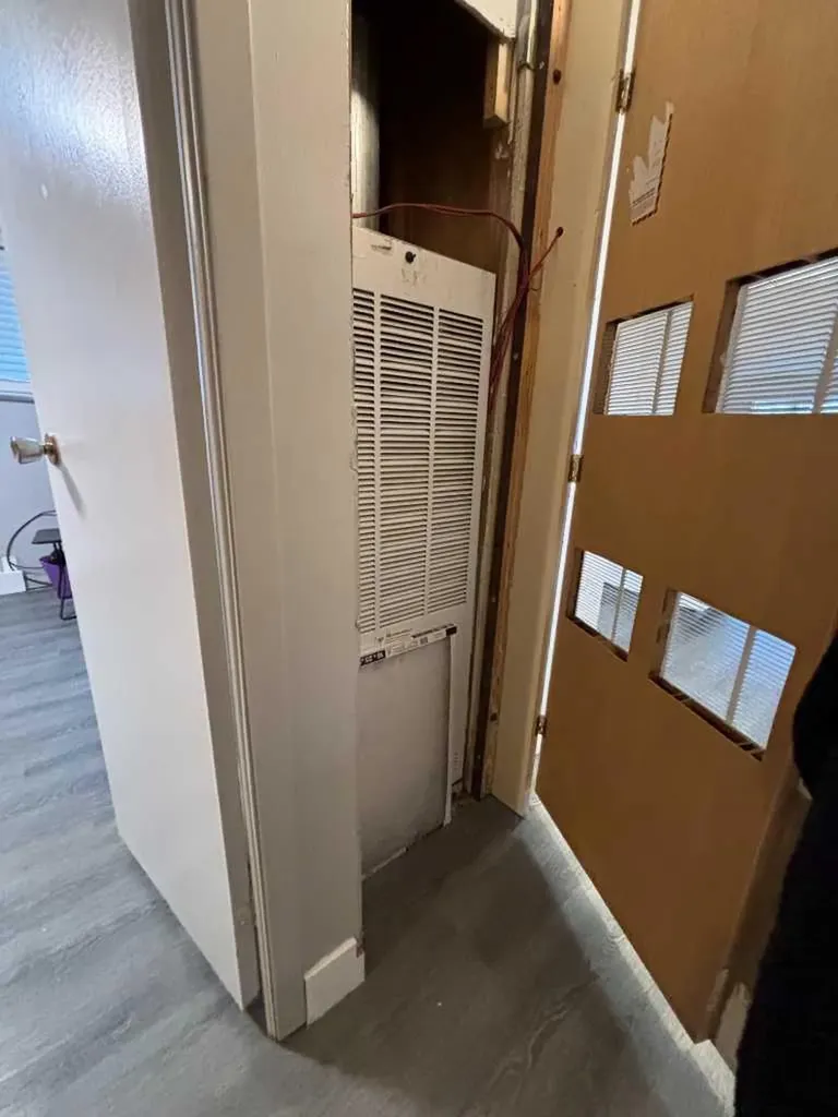 3223 83 Street NW Calgary AB T3B 5N6