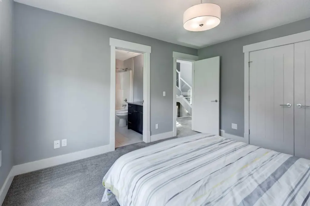 112 Burma Star Road SW Calgary AB T3E7Y4