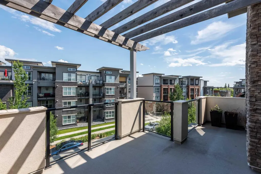 112 Burma Star Road SW Calgary AB T3E7Y4