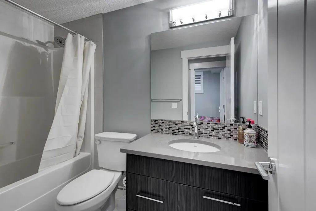 112 Burma Star Road SW Calgary AB T3E7Y4