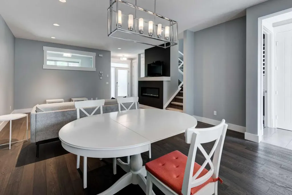 112 Burma Star Road SW Calgary AB T3E7Y4