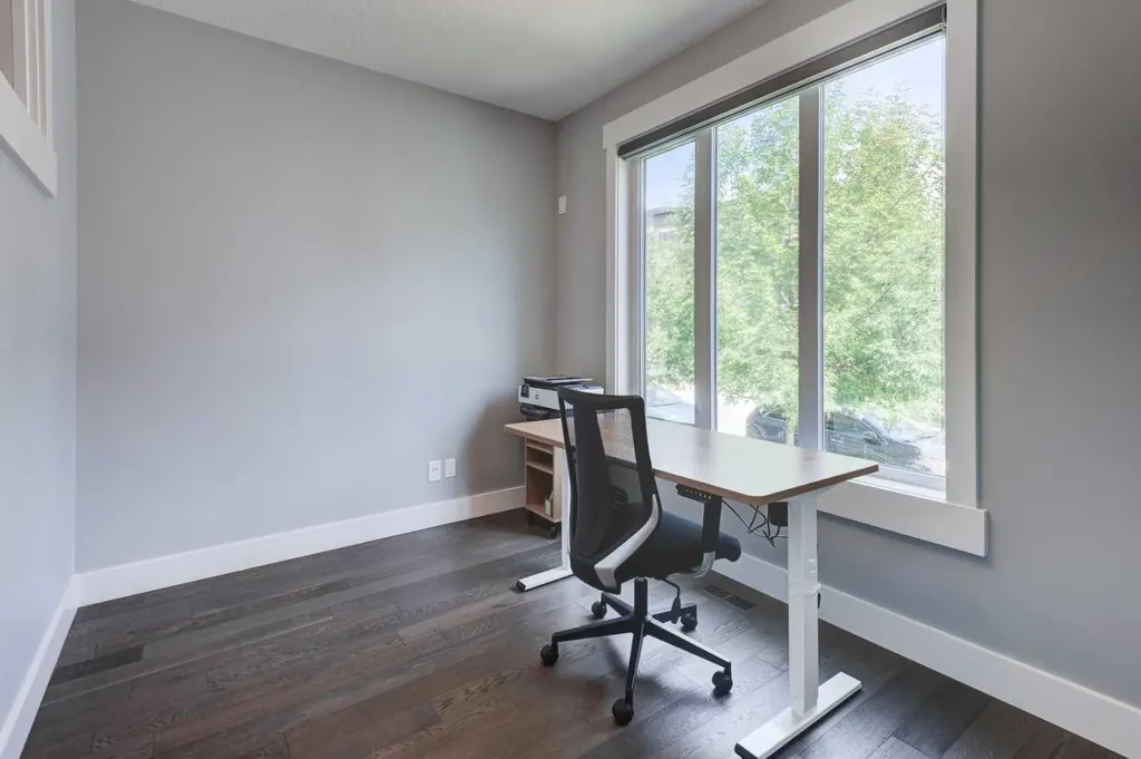 112 Burma Star Road SW Calgary AB T3E7Y4