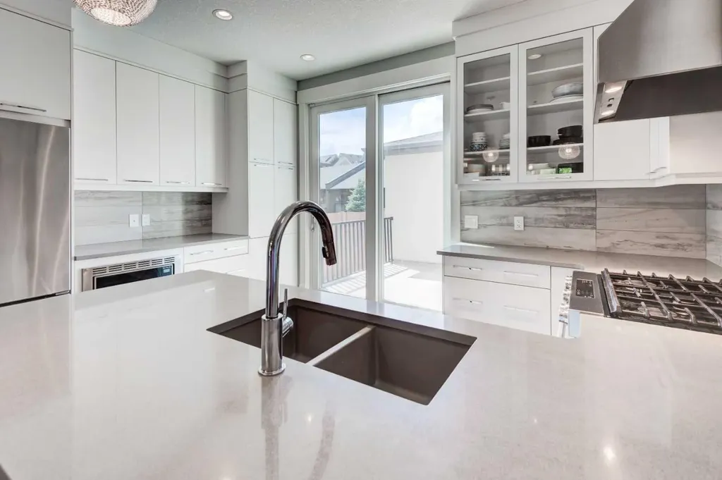 112 Burma Star Road SW Calgary AB T3E7Y4