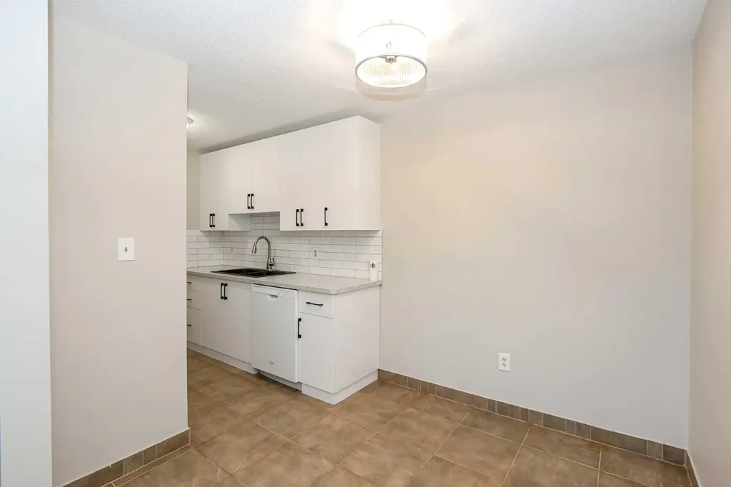 71 Cosgrove Crescent Red Deer AB T4P 2Z6