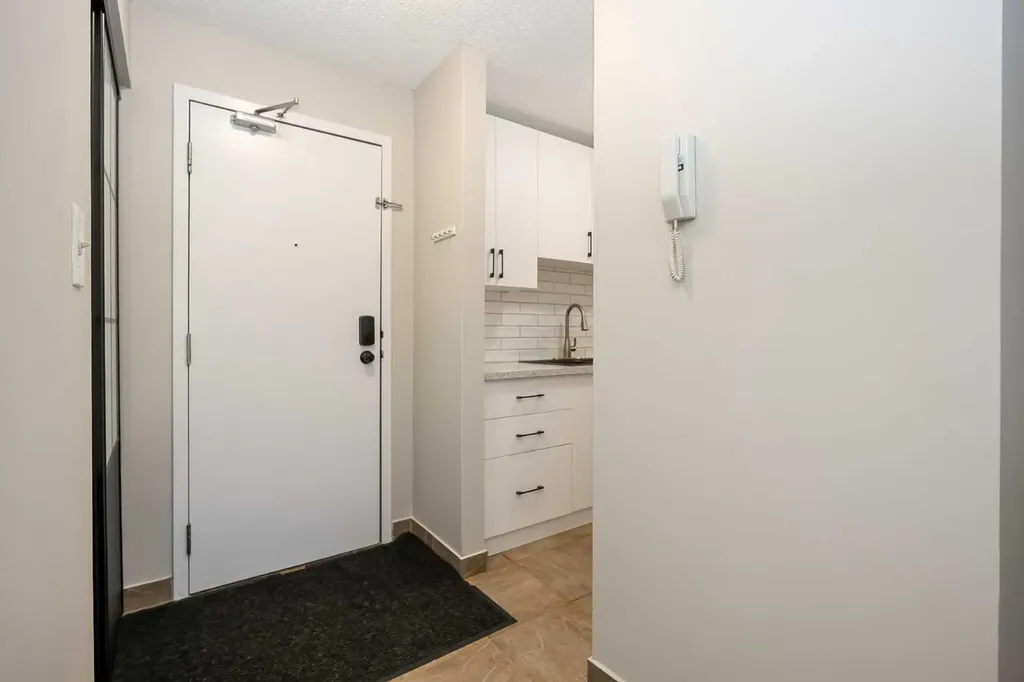 71 Cosgrove Crescent Red Deer AB T4P 2Z6