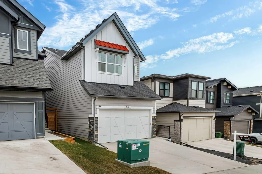 50 Royston Terrace NW Calgary AB T3L 0K2