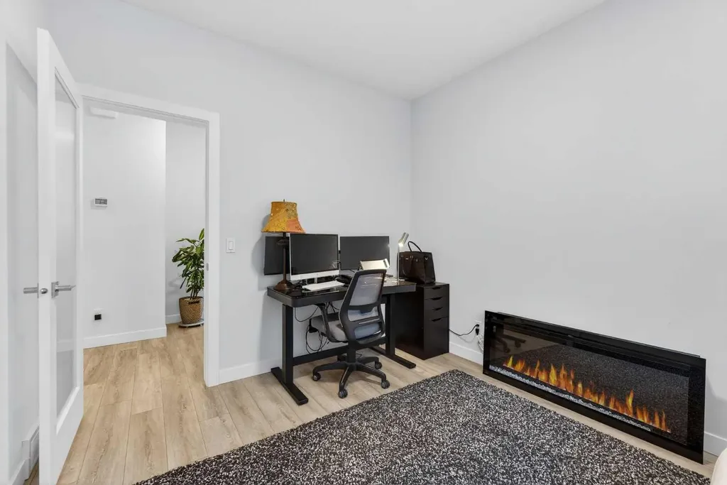 113 Sandpiper Bay Chestermere AB T1X 0Y5