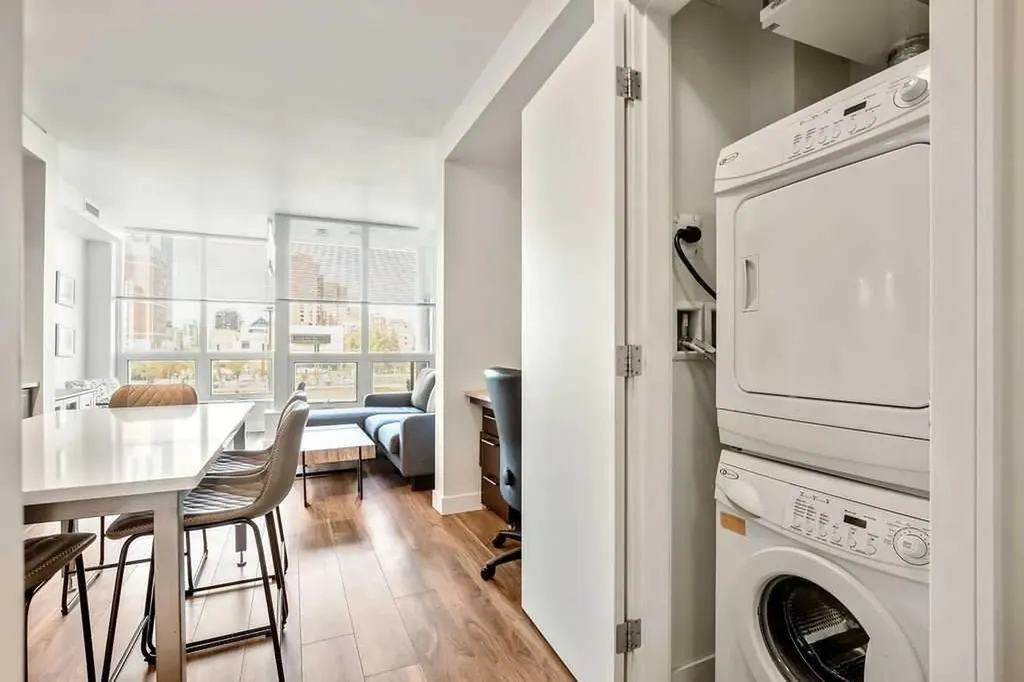 222 Riverfront Avenue SW Calgary AB T2P 0X2