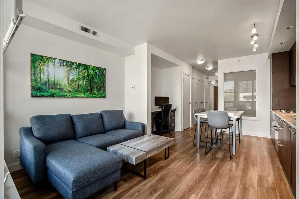 222 Riverfront Avenue SW Calgary AB T2P 0X2