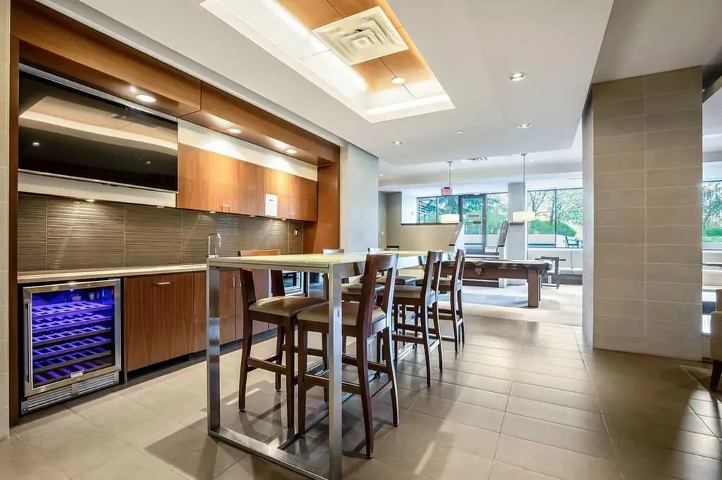 222 Riverfront Avenue SW Calgary AB T2P 0X2